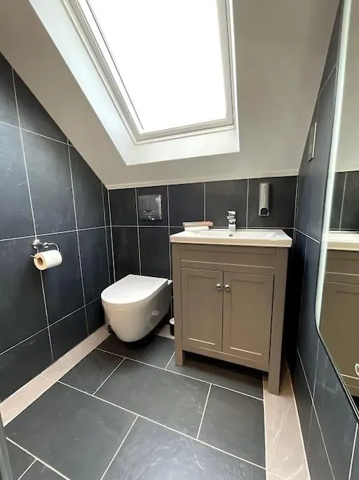Apt D In Old Grade 2 Converted Farmhouse Market Weighton Apartment